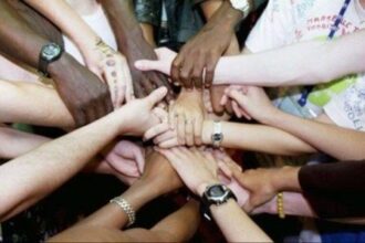 Voluntariado. Manos. Colaborar