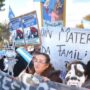 El Patagónico/Manifestación con máscaras en Caleta Olivia- Santa Cruz
