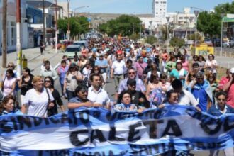 Protesta de estatales Santacruceños.