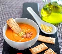 salmorejo con atún