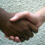 manos pacto no racismo