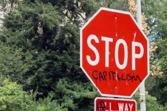 Stop al Capitalismo