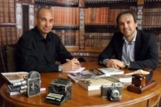 Raúl Tristán (izda.) entrevista a Luis Zueco (dcha.) en 'El lobo Estepario'