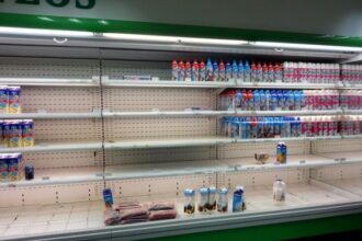 Escasez.venezuela.leche.3.2014
