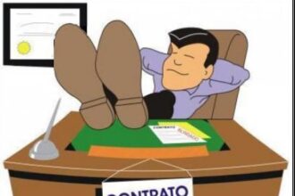 sobran funcionarios