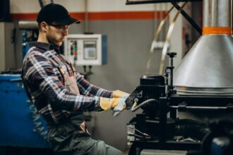 La automatización tecnológica en la maquinaria industrial