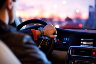 Por qué es necesario asegurar el auto